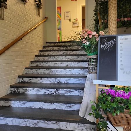 Kg Sleepover & Staellplats Karl Gustav エクステリア 写真