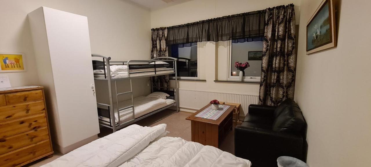 Kg Sleepover & Staellplats Karl Gustav エクステリア 写真